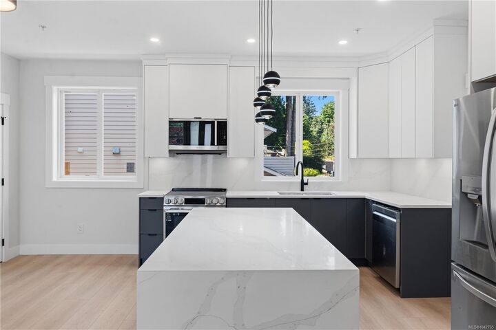 Property Photo:  5311 Toms Trnabt #201  BC V9T 5M9 