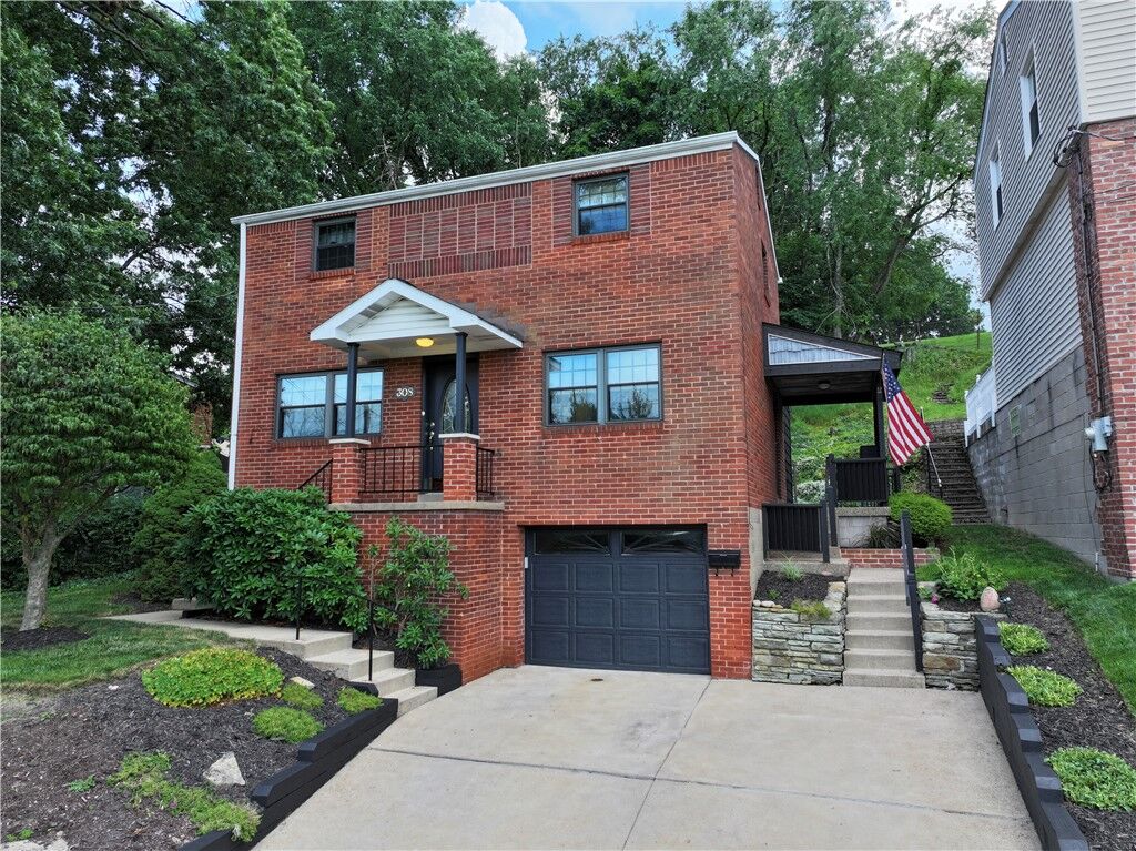 Property Photo: 308 E Elmhurst PA 15220