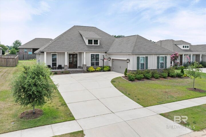 Property Photo: 650 McArthur Lane AL 36532