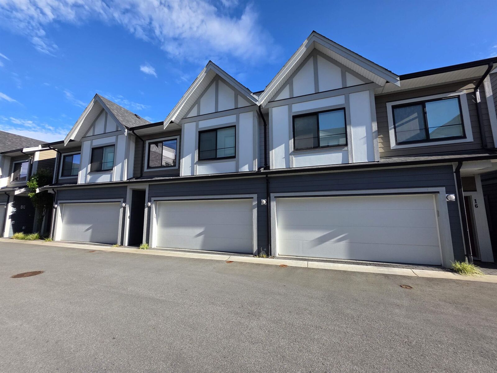 Property Photo: 9680 Williams Road 17 BC V7A 0B3