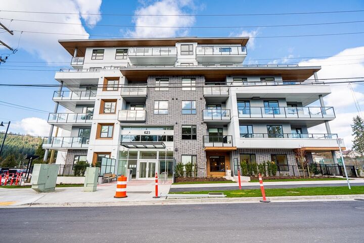 Property Photo: 623 Kemsley Avenue 513 BC V3J 0L8