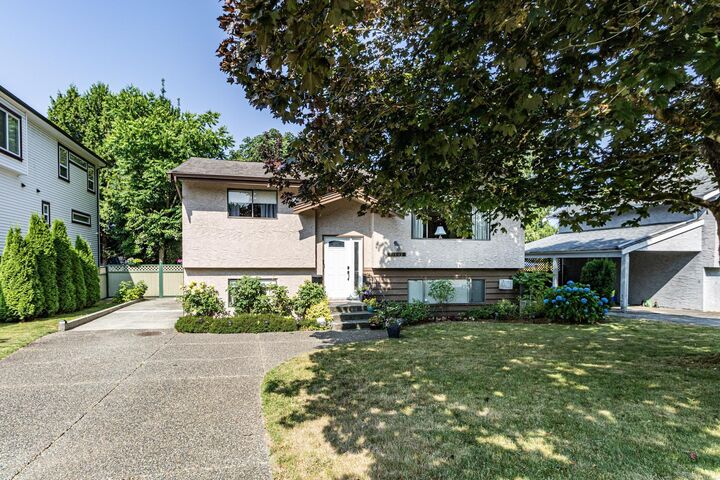 Property Photo:  11809 230 Street  BC V2X 6R3 