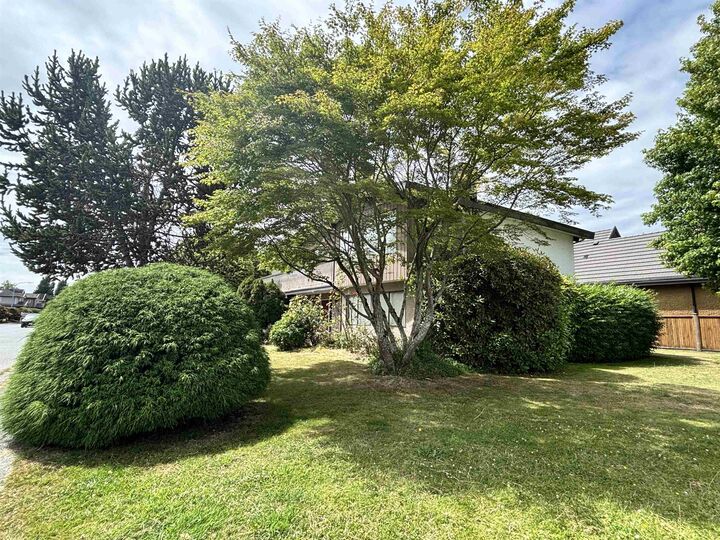 Property Photo: 7871 Frobisher Drive BC V7C 4N6