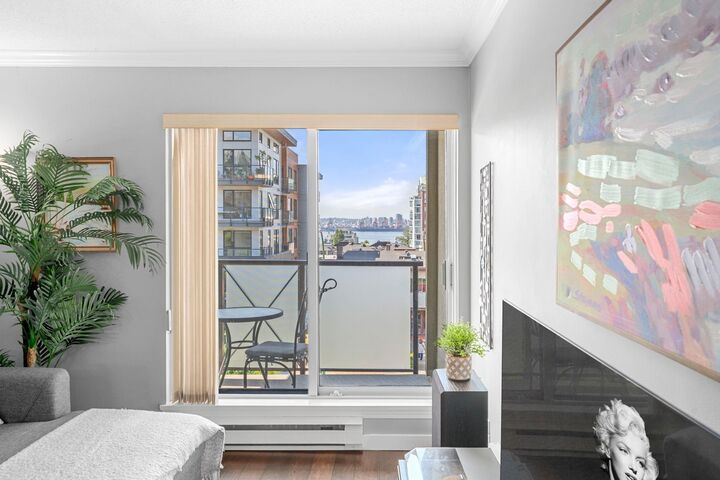 Property Photo: 140 E 4th Street 302 BC V7L 4R1