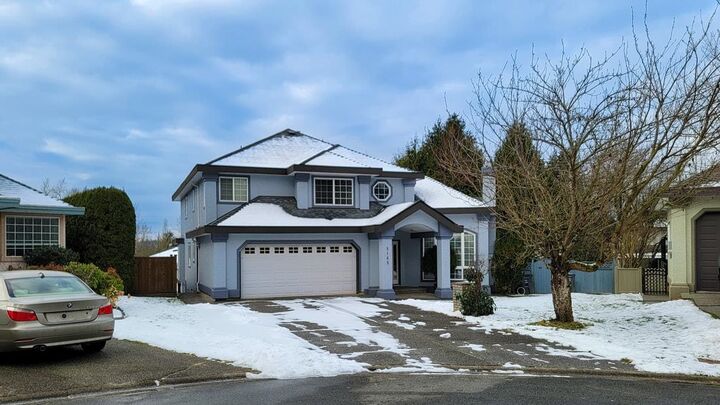 8169 153A Street — photo 1