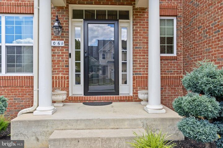 Property Photo:  5061 Royal Birkdale Avenue  MD 20602 
