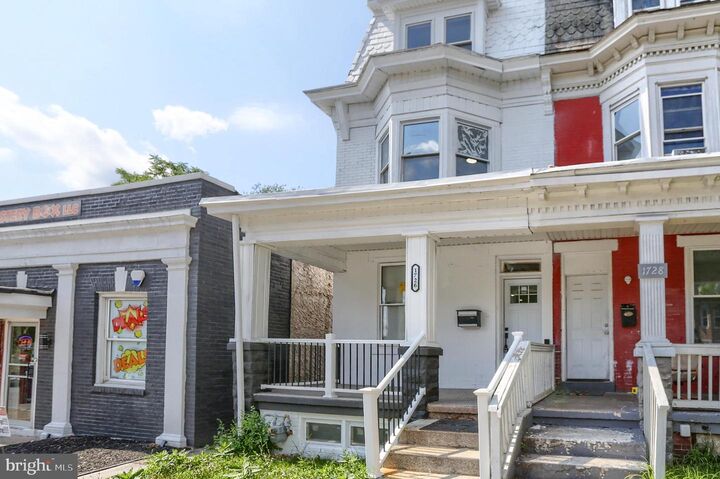 Property Photo:  1726 Market Street  PA 17103 