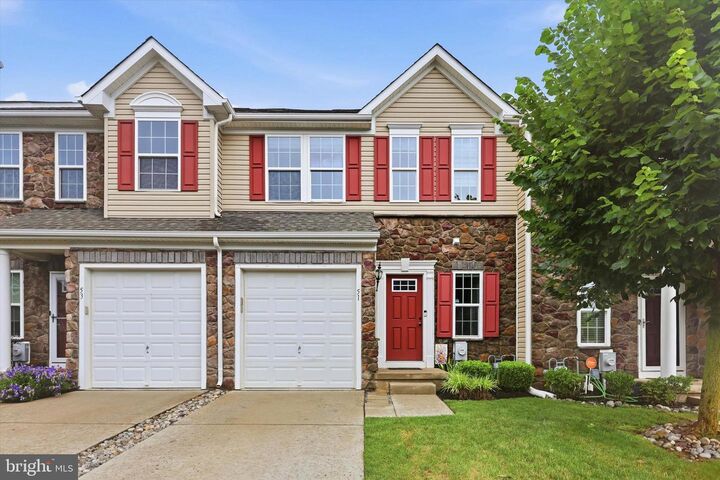 Property Photo: 51 Franklin Circle NJ 08083