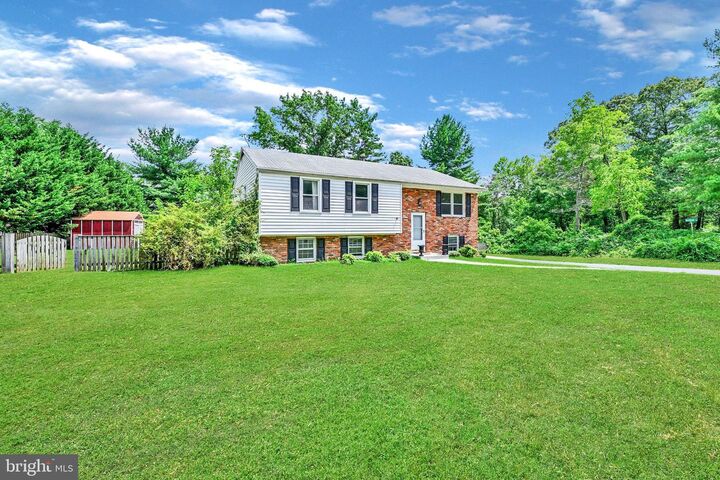 Property Photo:  449 Cloverdale Circle  MD 21146 