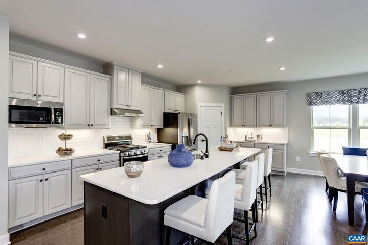 Property Photo: 5860 Meander Way VA 22947