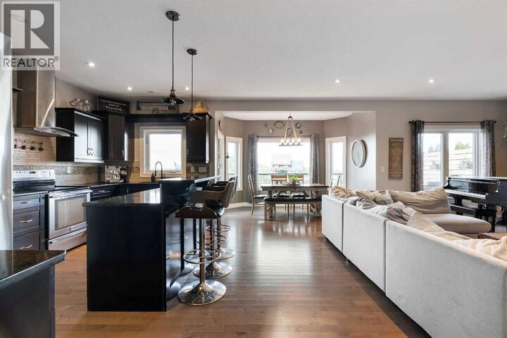 Property Photo: 652 Heritage Drive AB T9K 2X2