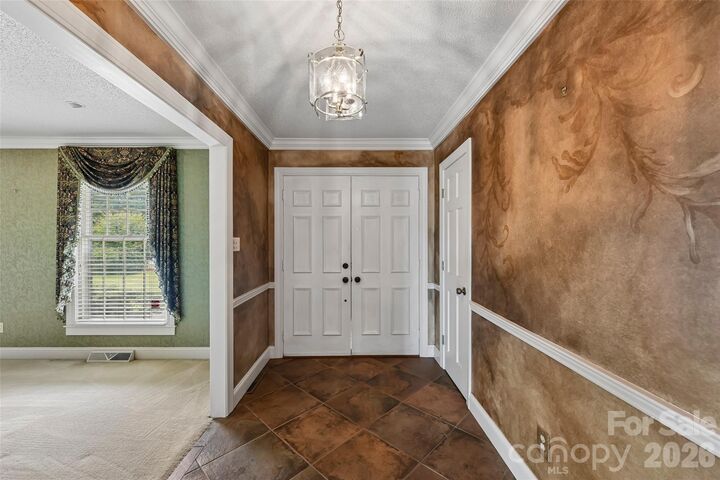 Property Photo:  404 N Greenbriar Road  NC 28625 