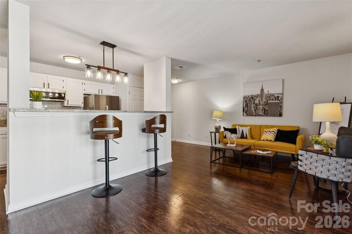 Property Photo: 1620 Arlyn Circle L NC 28213