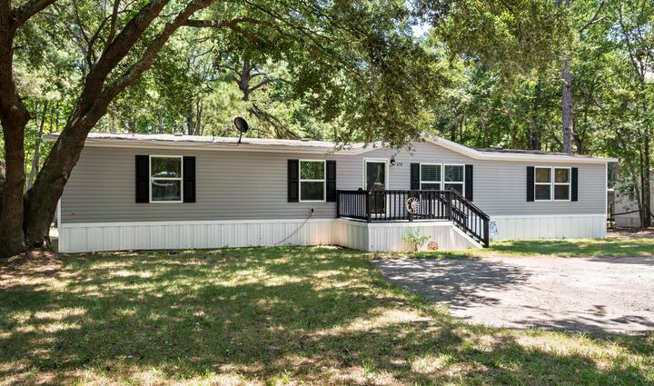 Property Photo: 470 Pauline Drive SC 29431