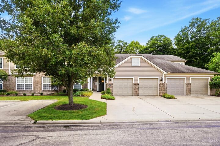 Property Photo:  5878 Stonebridge Circle  OH 45150 