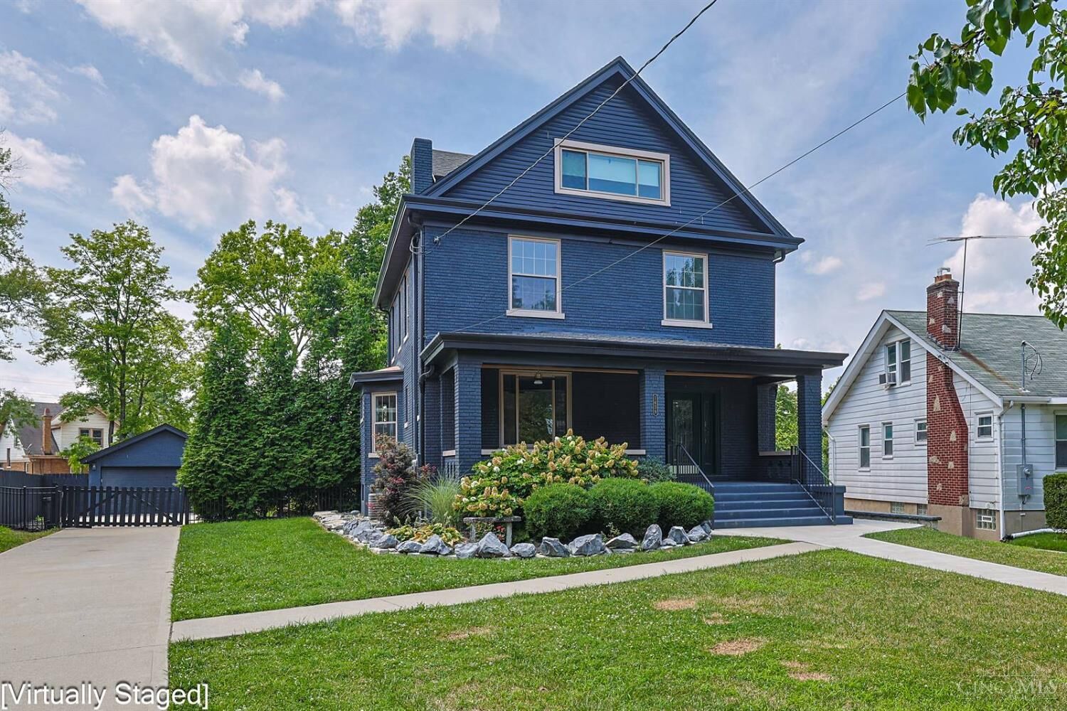 Property Photo: 1639 Kellywood Avenue OH 45238