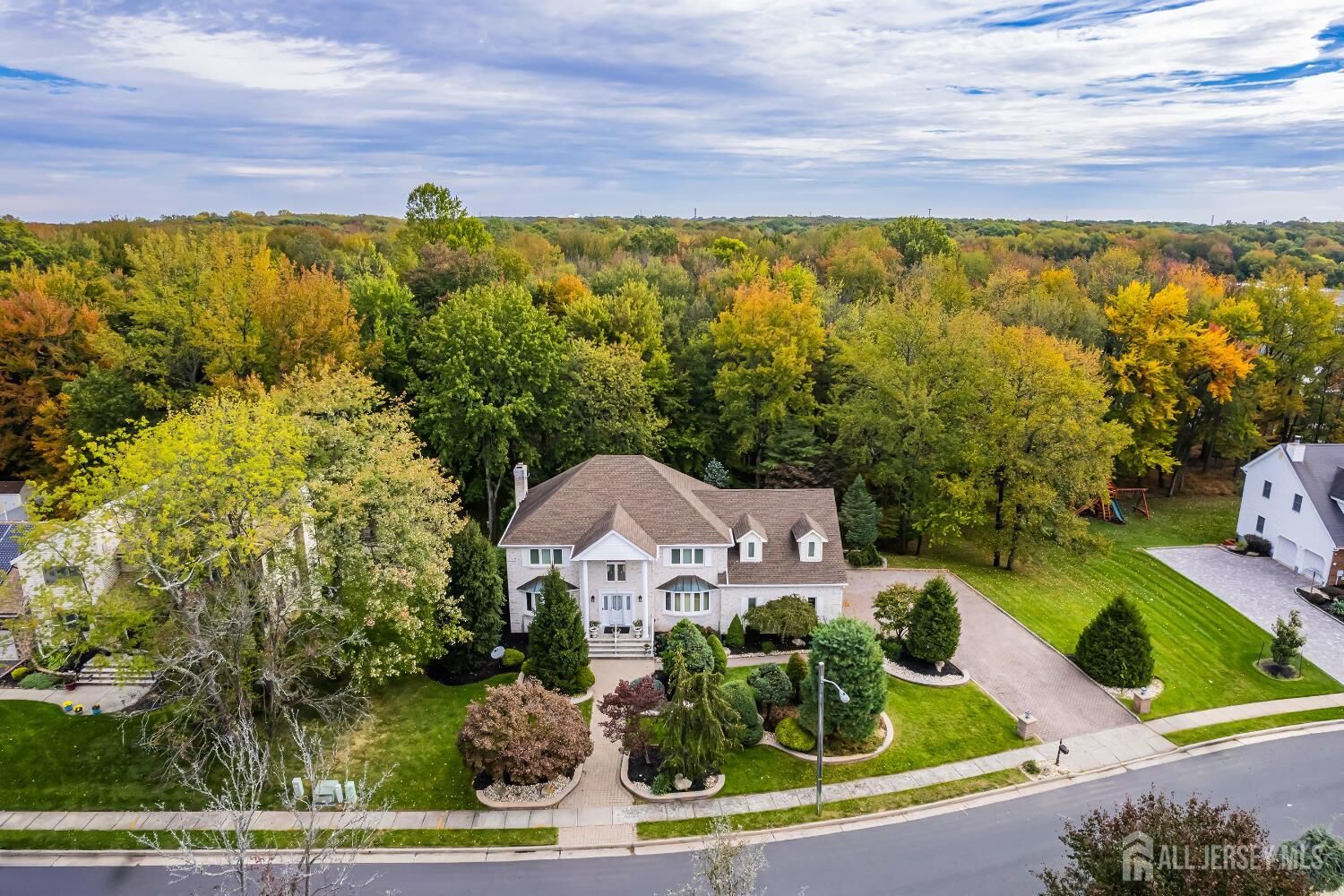 Property Photo:  3 Anthony Avenue  NJ 08820 