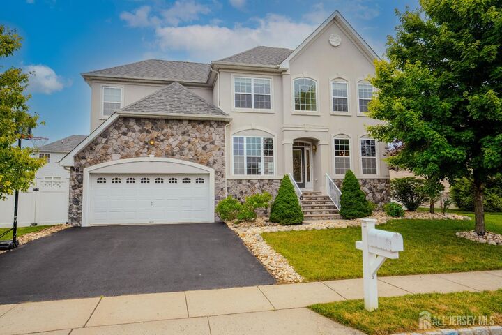 Property Photo:  3 Maxwell Road  NJ 08831 