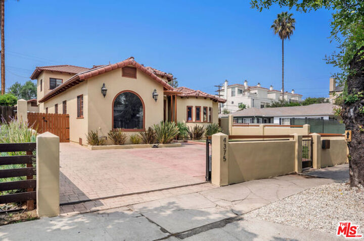 Property Photo: 4375 Kraft Ave CA 91604