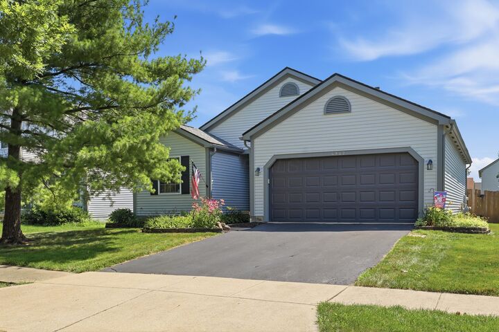 Property Photo:  4942 Kingpin Drive  OH 43231 