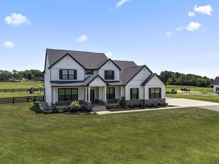 Property Photo:  3364 Tschopp NE Road  OH 43130 