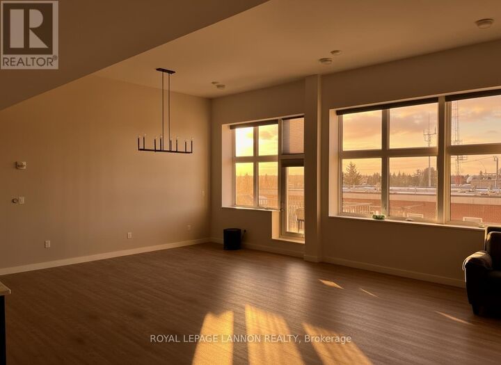 Property Photo: 96 High Street 2416 ON P7A 5R3