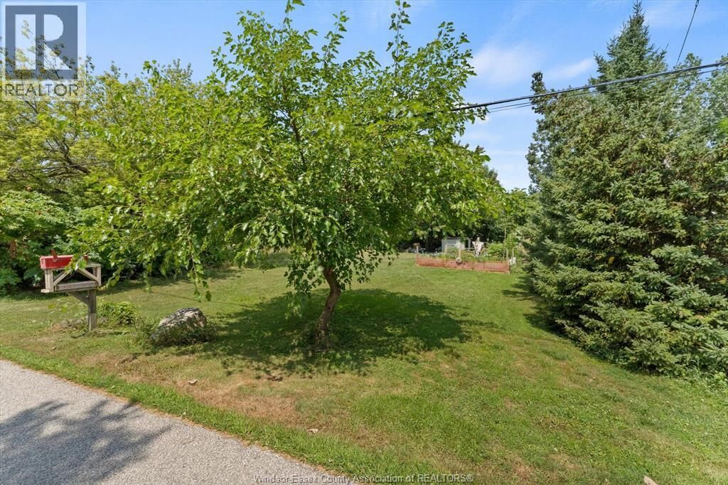 Property Photo:  Lot 57 & 5 Willow Beach  ON N9V 2Y8 