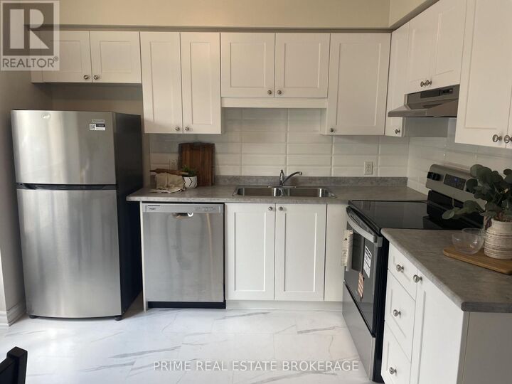 Property Photo: 355 Sandringham Crescent 44 ON N6C 5K3
