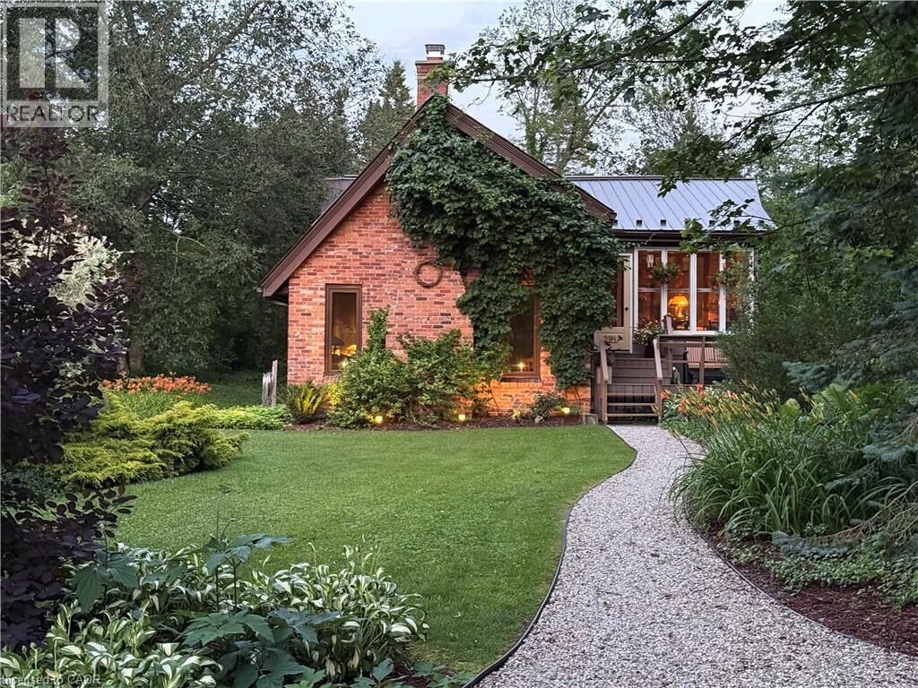 Property Photo: 294 Huron Road ON N2Z 2X3