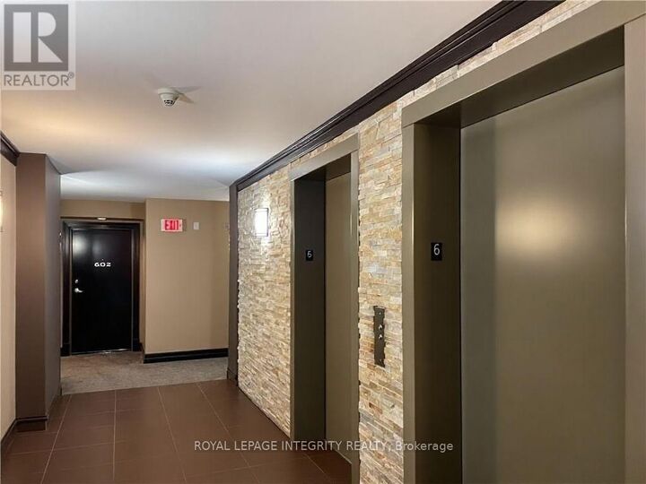 Property Photo: 314 Central Park Drive 609 ON K2C 0R2