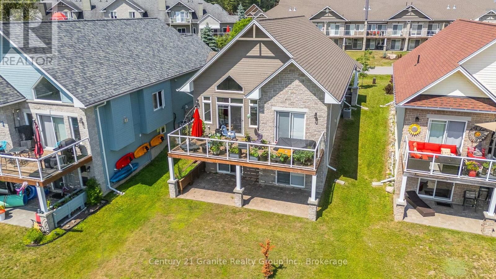 Property Photo:  17 Webb Circle  ON K0M 1S0 