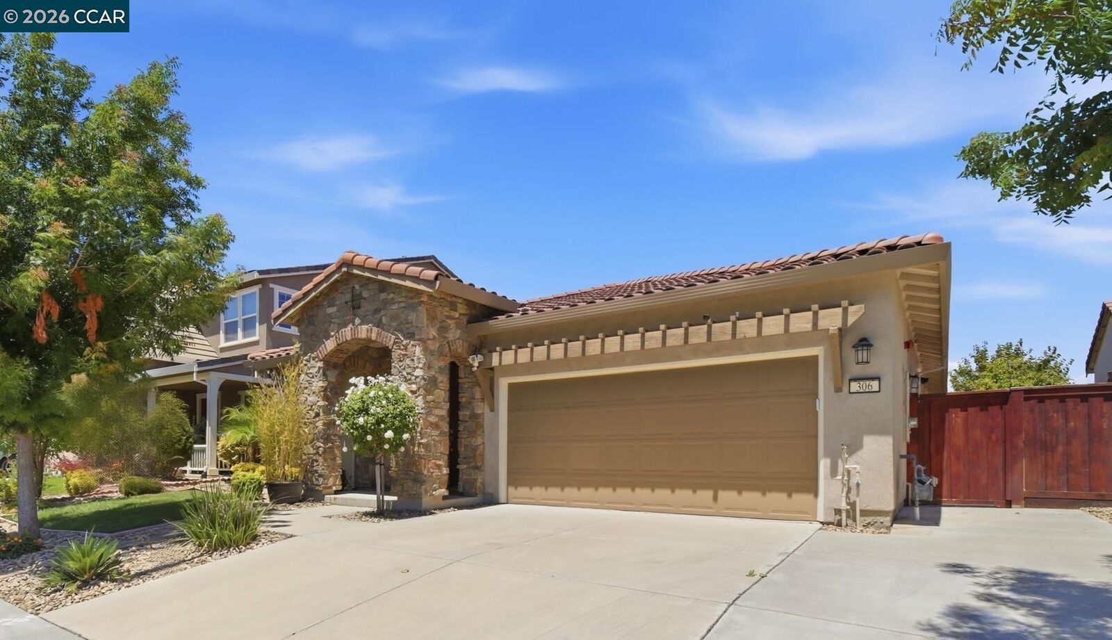Property Photo: 306 Crimson Cir CA 95687