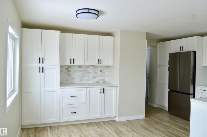 Property Photo: 735 Parkland Brook AB T7X 3N3
