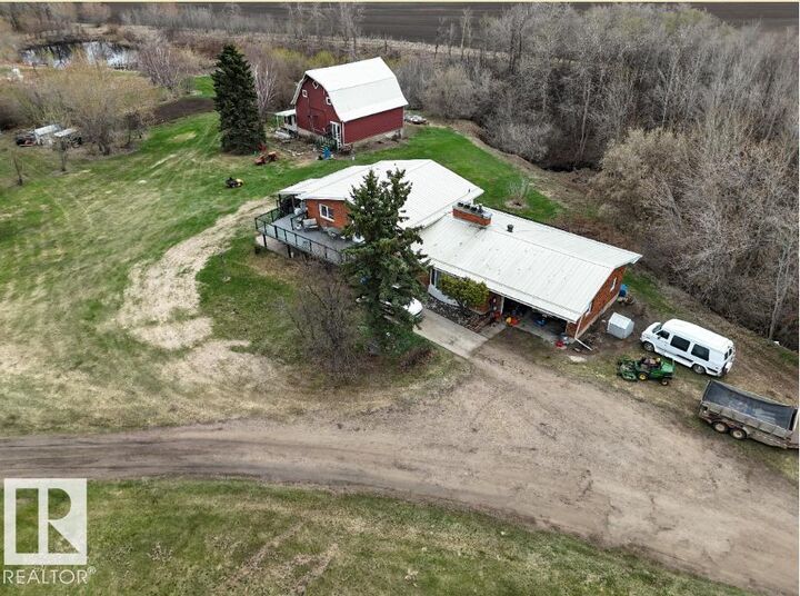 Property Photo:  56505 Range Road 233  AB T0A 1N0 