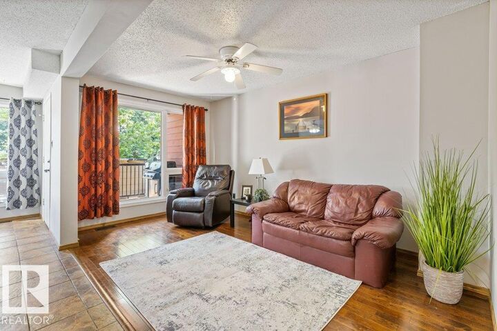 Property Photo: 86 Lorelei Close NW AB T5X 2E7