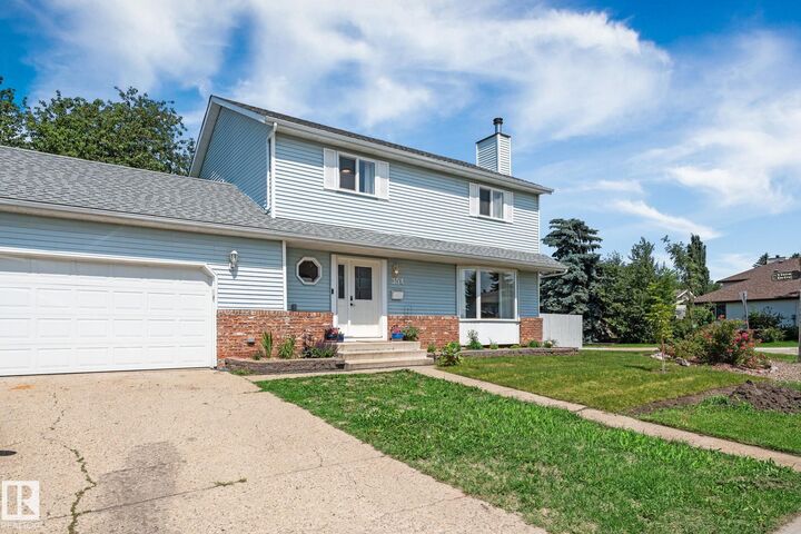 Property Photo:  354 Village Drive  AB T8A 4N3 
