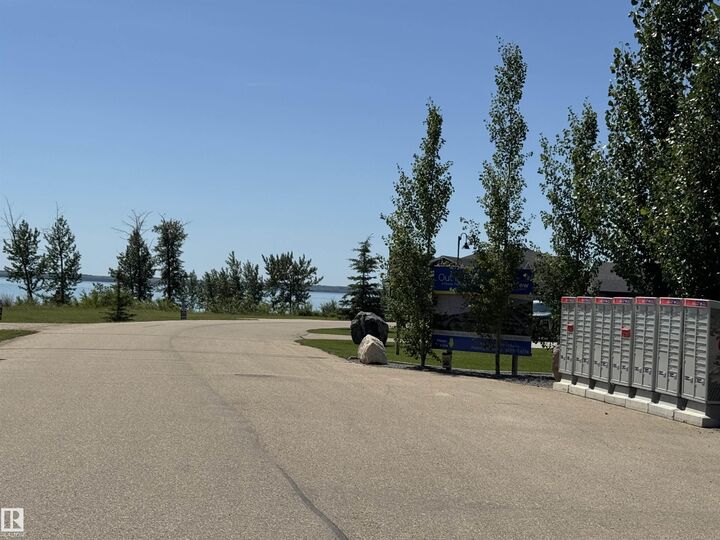 Property Photo:  333 Lakeview Avenue  AB T0B 0H3 