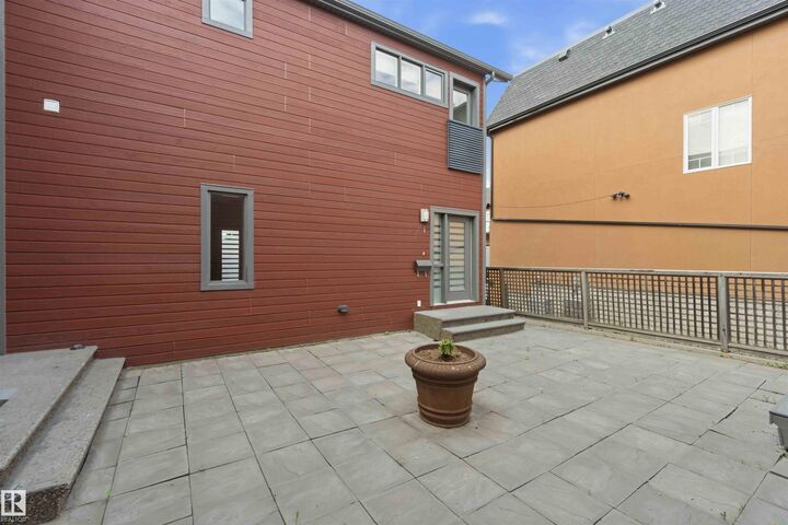 Property Photo: 14315 Stony Plain NW 1 AB T5N 3R6