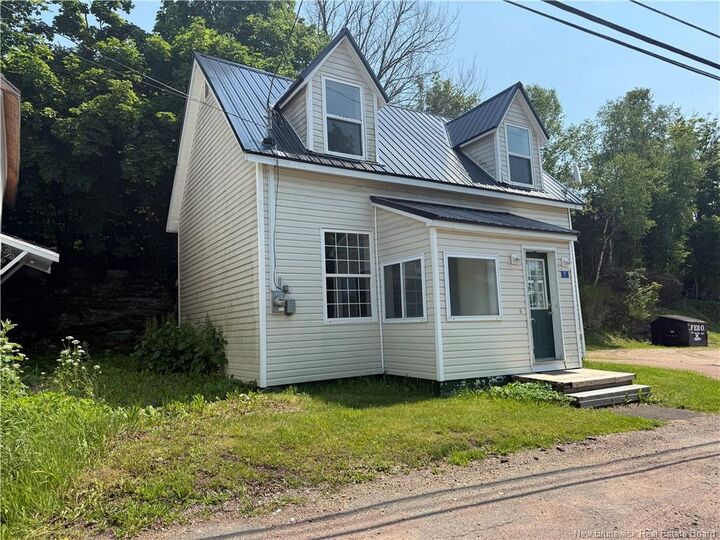 Property Photo:  7 Woodlawn Road  NB E4K 3A6 
