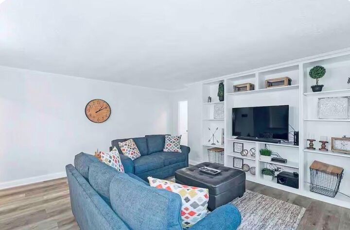 Property Photo: 300 Peachtree Street NE 10O GA 30308