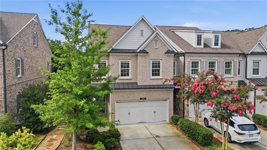Property Photo: 3948 Cliffmont Circle GA 30068