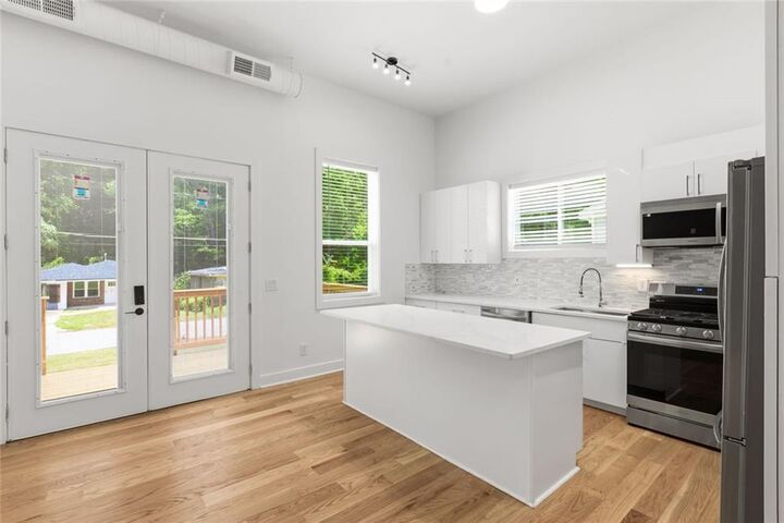 Property Photo: 2585 Hood Avenue NW GA 30318