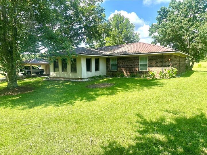 Property Photo: 2504 Highway 117 LA 71468