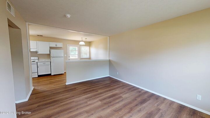 Property Photo:  9907 Robsion Rd  KY 40299 