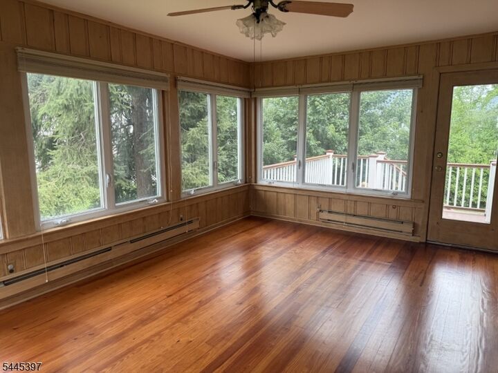 Property Photo:  1 Aberdeen Ct  NJ 07016 