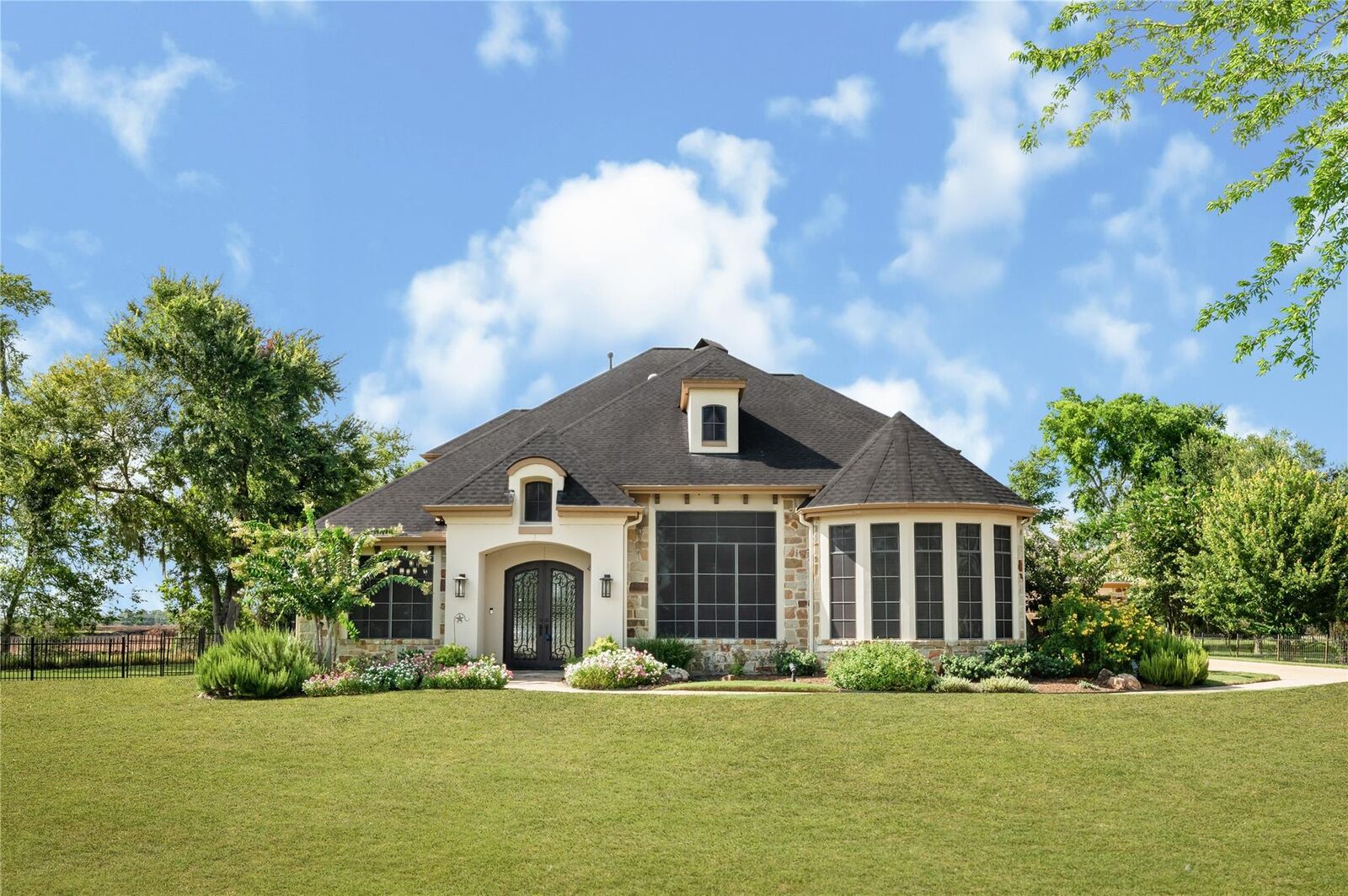 Property Photo: 8603 Beringer Drive TX 77469