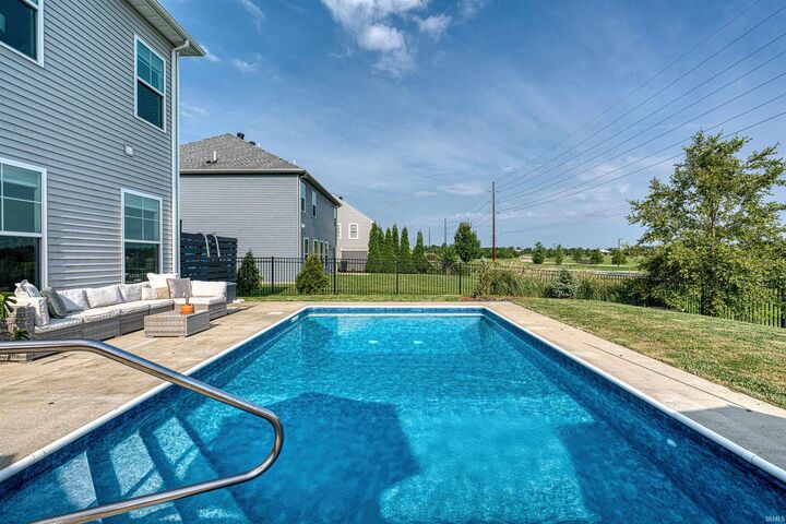 Property Photo:  4768 White Chapel Drive  IN 47630 