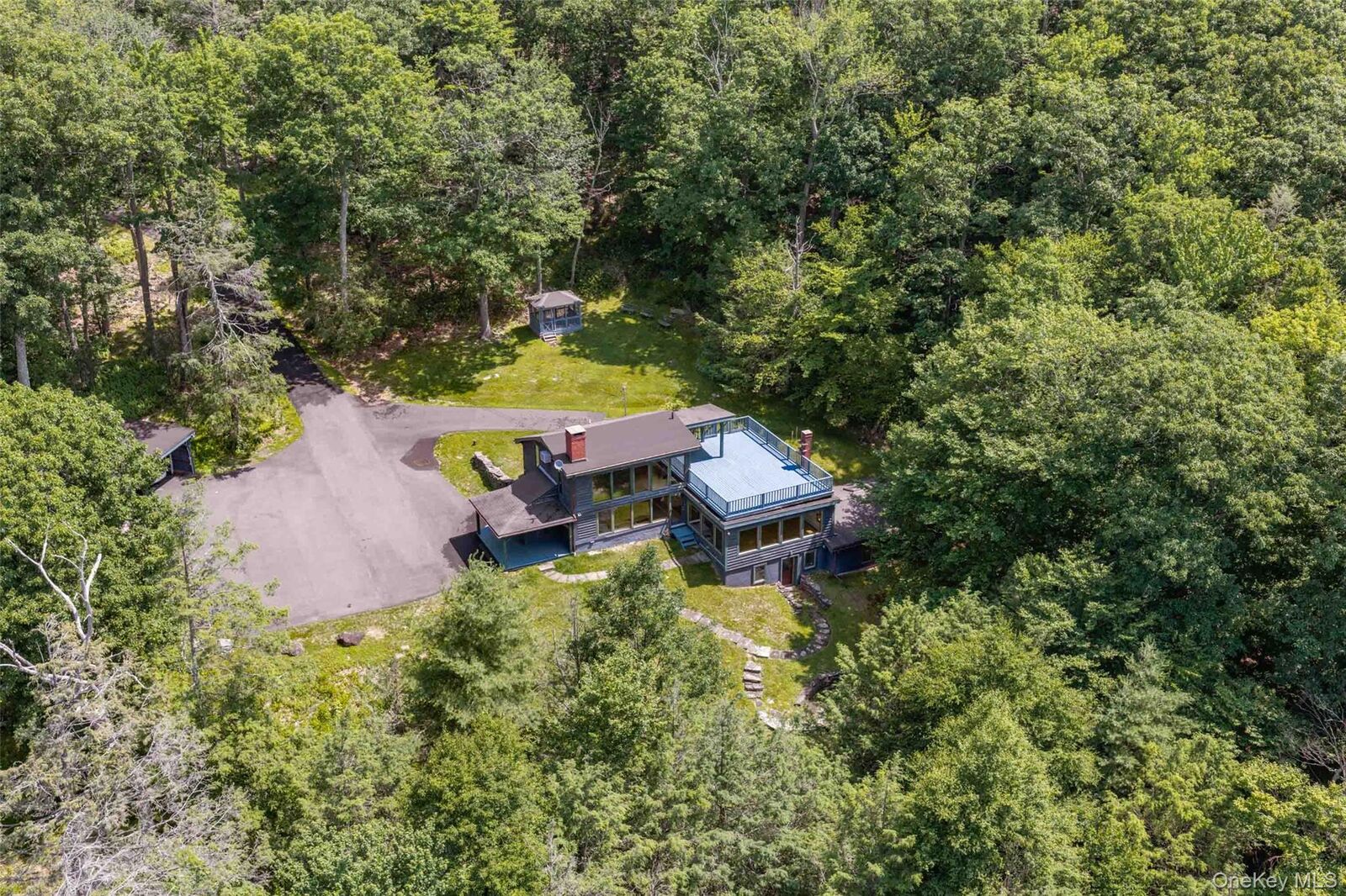 Property Photo:  376 Abbey Road  NY 12457 
