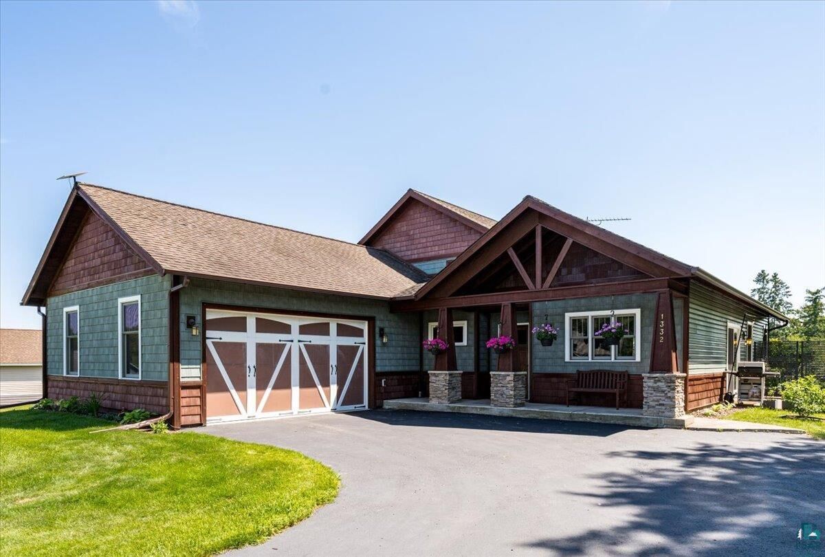 Property Photo:  1332 Harbor Hills Dr  MN 55616 