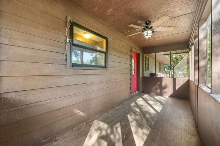 Property Photo:  79 NW 55th Avenue  FL 32619 